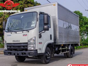Xe Tải Isuzu 2.3 Tấn Thùng Kín QKR230